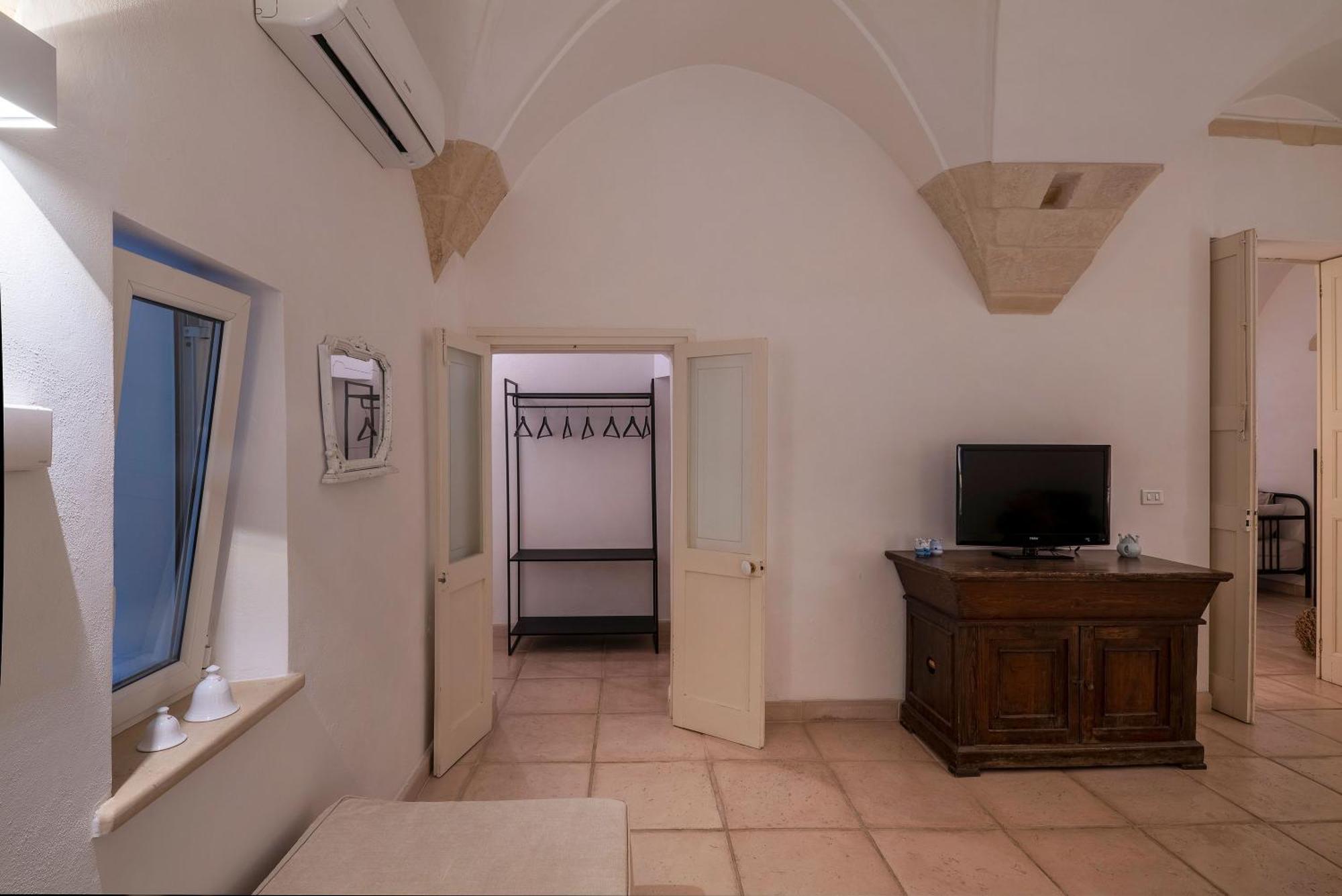 Corte Dei Romiti Apartment - Lecce Selection Exterior photo