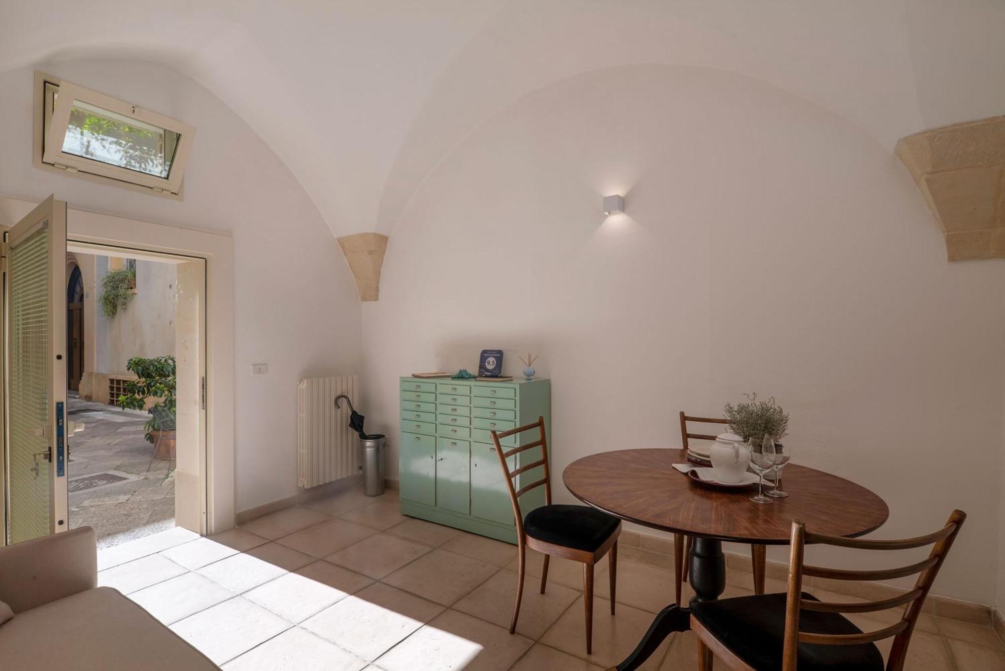 Corte Dei Romiti Apartment - Lecce Selection Exterior photo